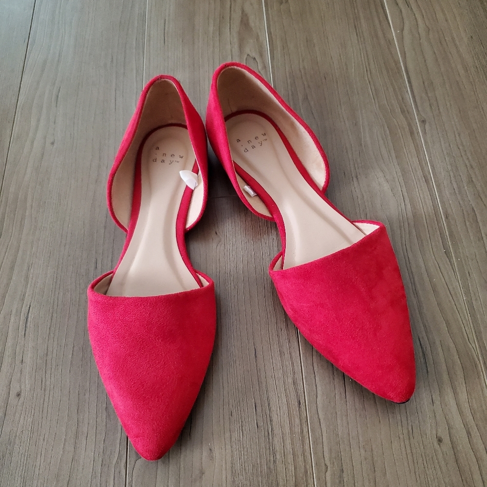 A New Day Size 9.5 Pointed Flats